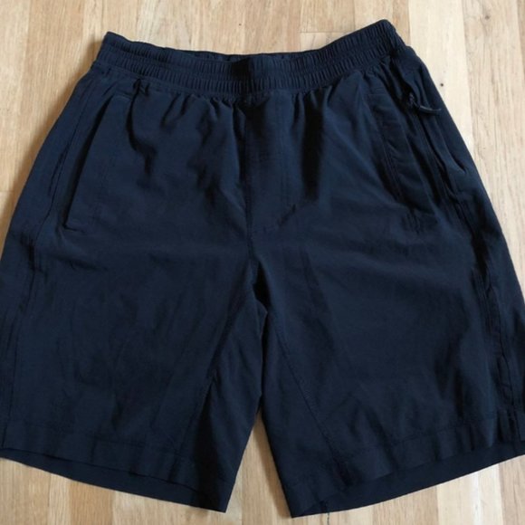 Lululemon Athletic Shorts Liner (S)